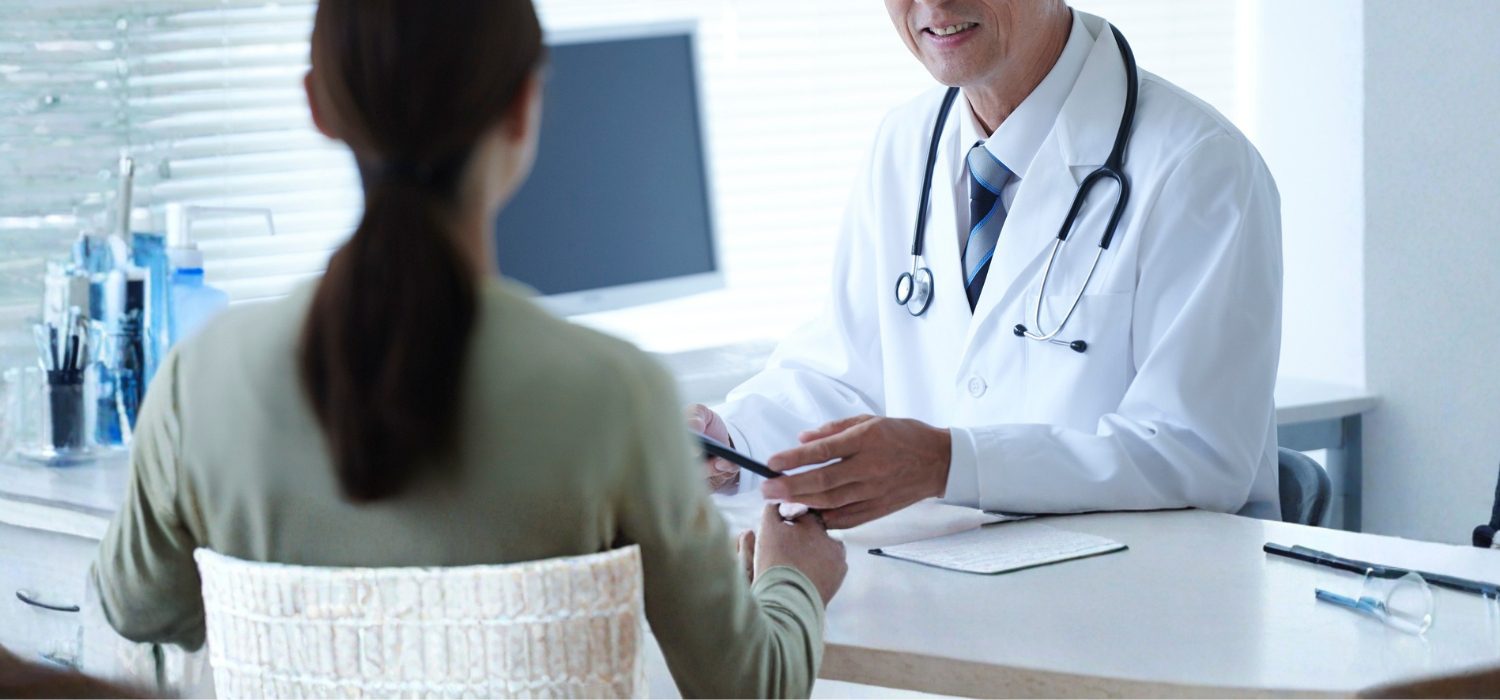 L’endométriose peut-elle affecter l’implantation ? Questions et réponses d’un médecin européen de premier plan en matière de FIV