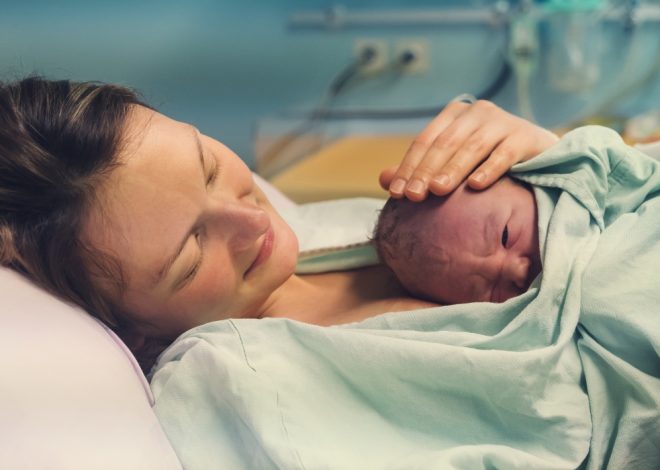 What is the golden hour after birth? (Also, pinch my checklist)